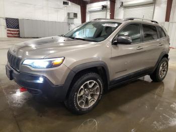 Salvage Jeep Cherokee
