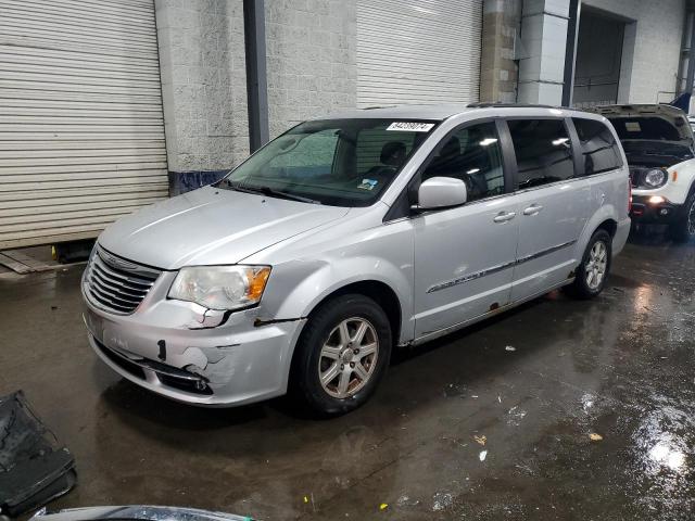  Salvage Chrysler Minivan