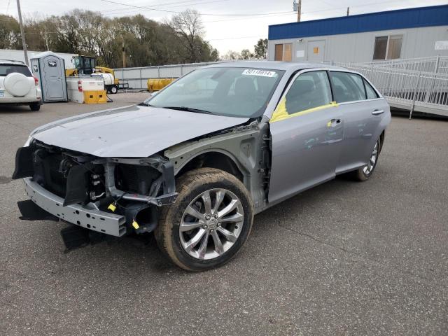  Salvage Chrysler 300