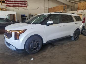  Salvage Kia Carnival