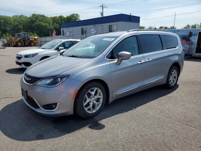  Salvage Chrysler Pacifica