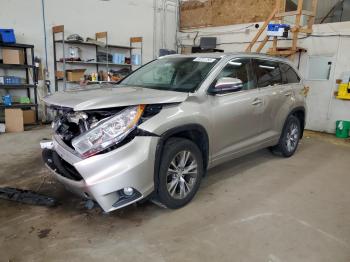  Salvage Toyota Highlander
