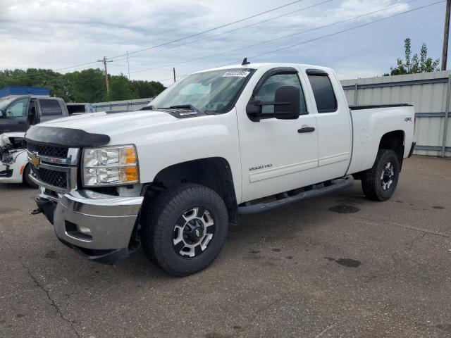  Salvage Chevrolet Silverado 2500