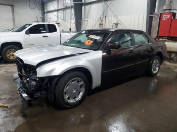  Salvage Chrysler 300