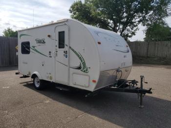  Salvage Palomino Real-lite
