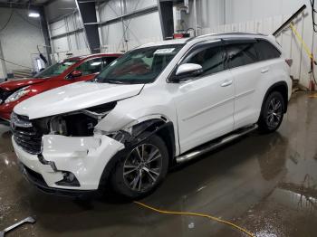  Salvage Toyota Highlander