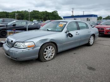  Salvage Lincoln Towncar