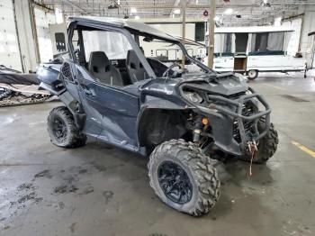  Salvage Can-Am Commander