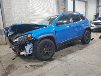  Salvage Jeep Cherokee