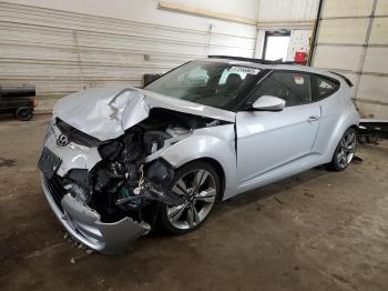  Salvage Hyundai VELOSTER