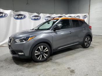  Salvage Nissan Kicks
