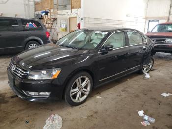  Salvage Volkswagen Passat