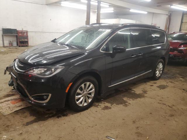  Salvage Chrysler Pacifica