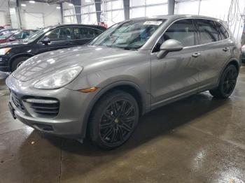  Salvage Porsche Cayenne