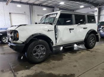  Salvage Ford Bronco