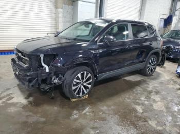  Salvage Volkswagen Taos