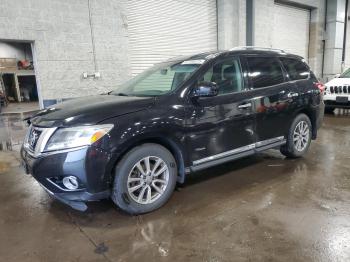  Salvage Nissan Pathfinder