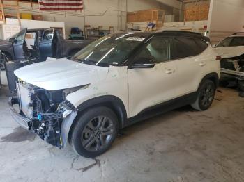  Salvage Kia Seltos