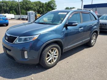  Salvage Kia Sorento