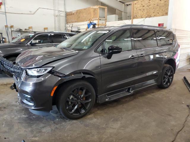  Salvage Chrysler Pacifica