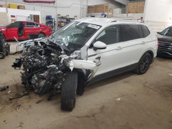  Salvage Volkswagen Tiguan