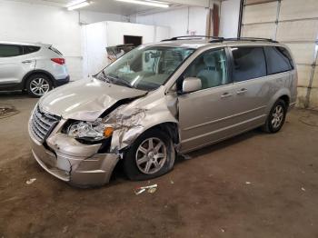  Salvage Chrysler Minivan