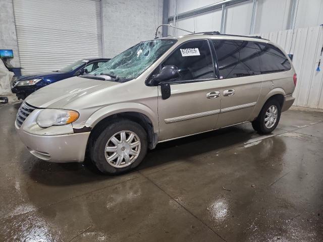  Salvage Chrysler Minivan