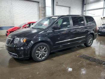  Salvage Chrysler Minivan