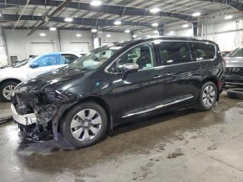  Salvage Chrysler Pacifica