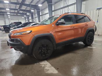  Salvage Jeep Cherokee