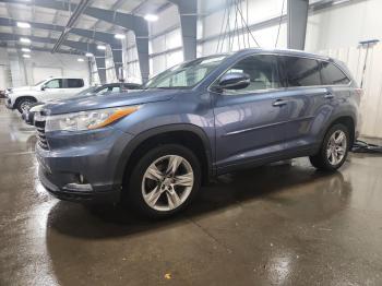  Salvage Toyota Highlander