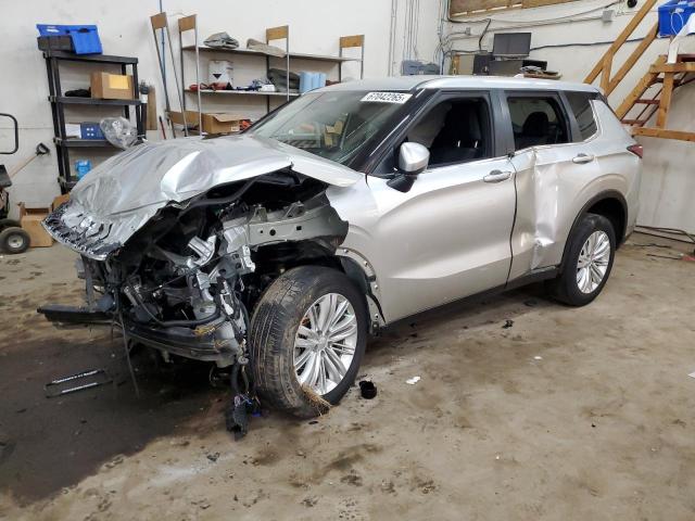  Salvage Mitsubishi Outlander
