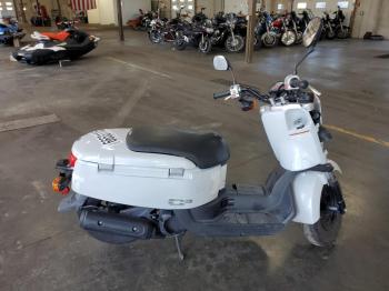  Salvage Yamaha Scooter