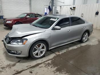  Salvage Volkswagen Passat