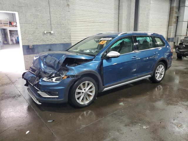  Salvage Volkswagen Golf