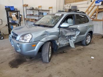  Salvage Hyundai TUCSON