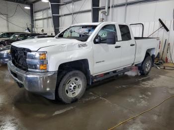  Salvage Chevrolet Silve 2500