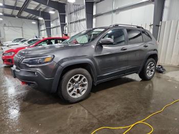  Salvage Jeep Cherokee