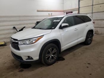  Salvage Toyota Highlander