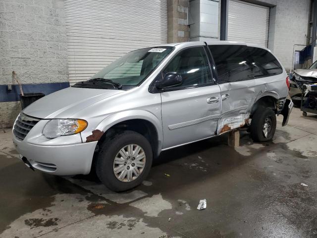  Salvage Chrysler Minivan