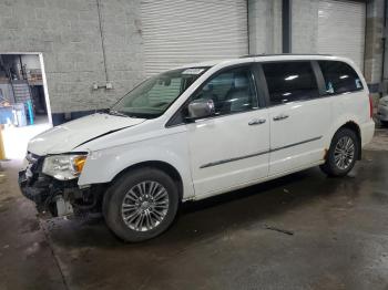  Salvage Chrysler Minivan