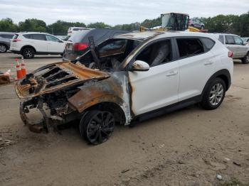  Salvage Hyundai TUCSON
