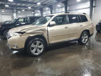  Salvage Toyota Highlander