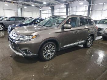  Salvage Mitsubishi Outlander