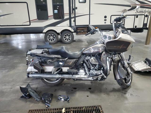 Salvage Harley-Davidson Fltrk