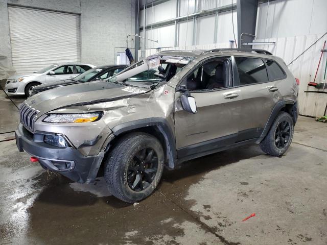  Salvage Jeep Cherokee