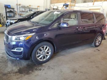  Salvage Kia Sedona
