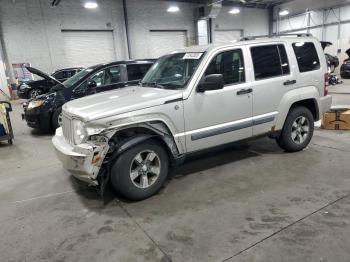  Salvage Jeep Liberty