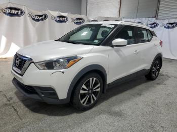 Salvage Nissan Kicks