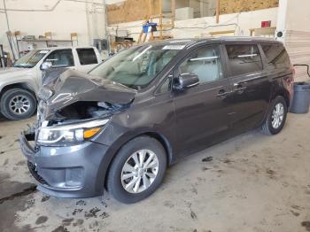  Salvage Kia Sedona